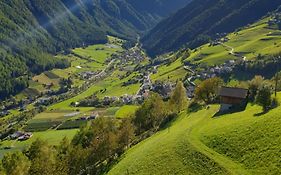 Alpenblick Lodge Tscholl