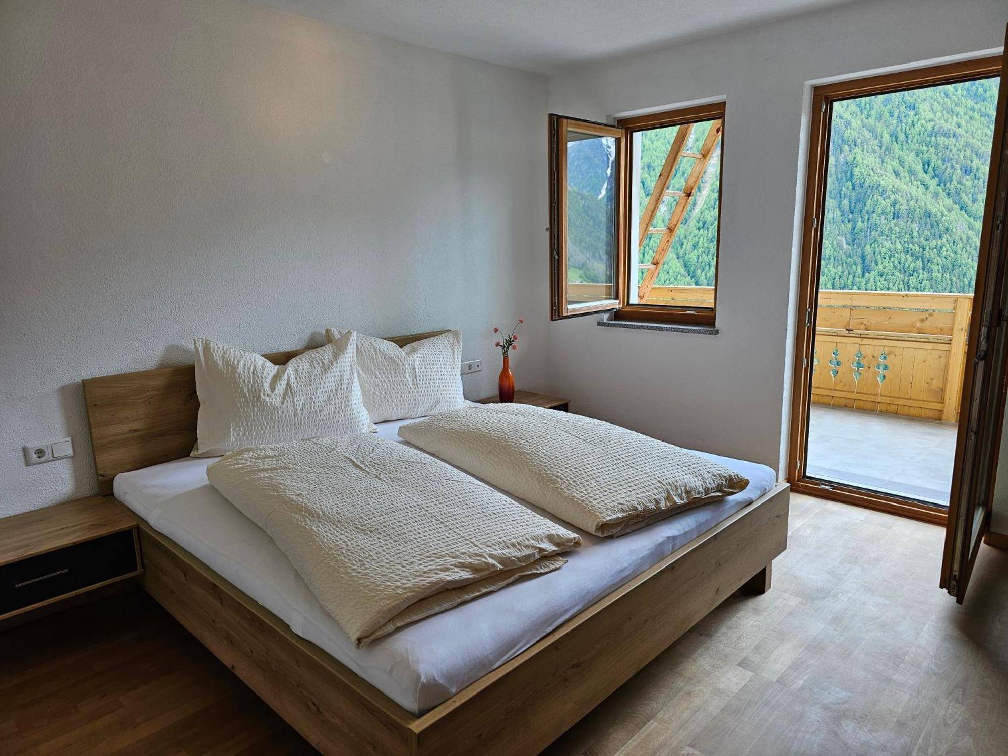 Alpenblick Lodge Tscholl Martell Exterior foto